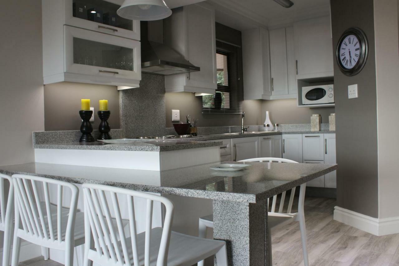Beachfront Luxury @ Umhlanga Ντούρμπαν Εξωτερικό φωτογραφία